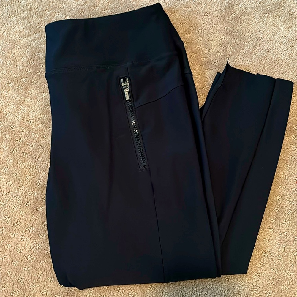 EUC black Athleta Stellar tight